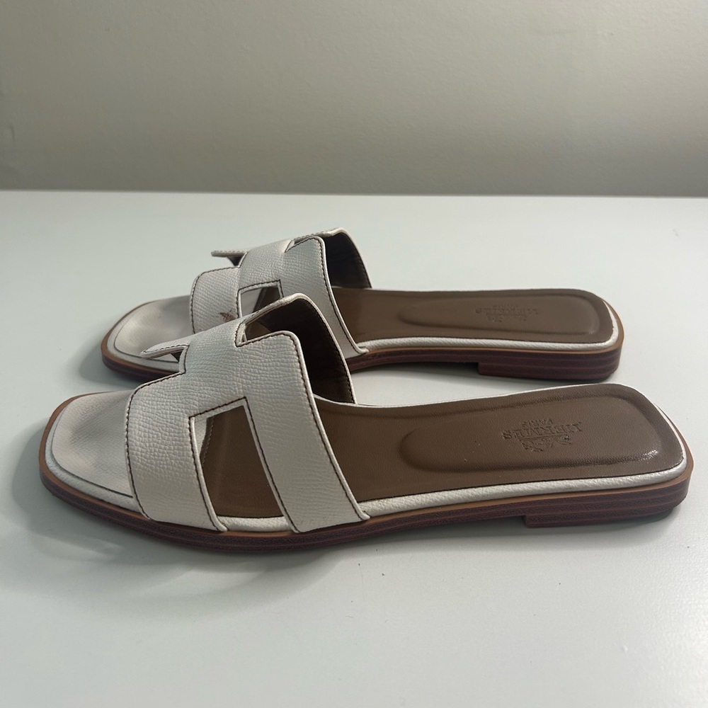 Hermès Oran White Sandal - Picture 8 of 12